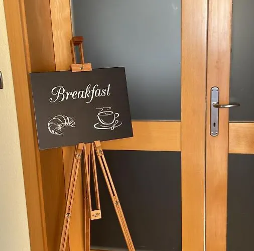 Nina Bed and Breakfast Ρόβινι