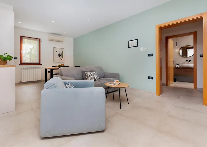 Bed and Breakfast Nina 4*