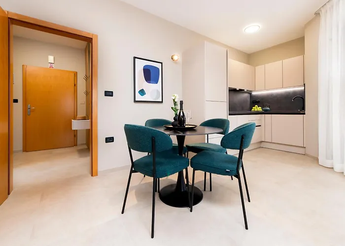 Nina Bed and Breakfast Ρόβινι