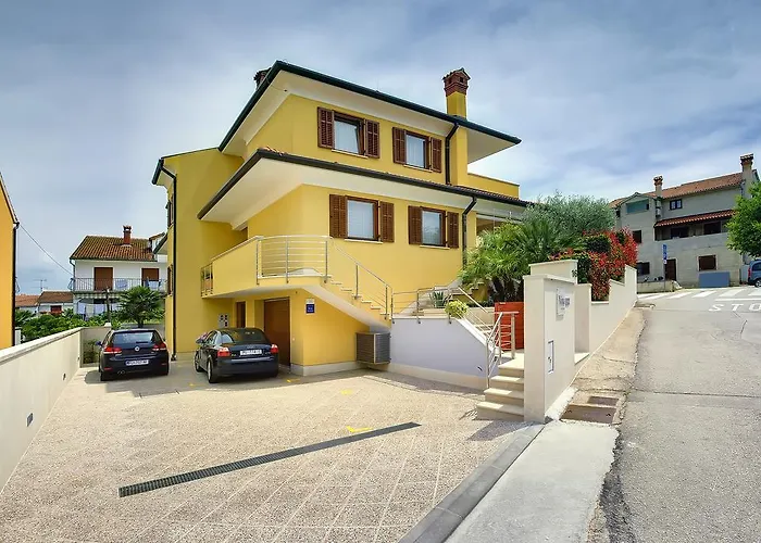 Bed and Breakfast Nina 4*