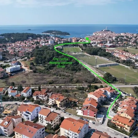 krevet i doručak Nina 4*