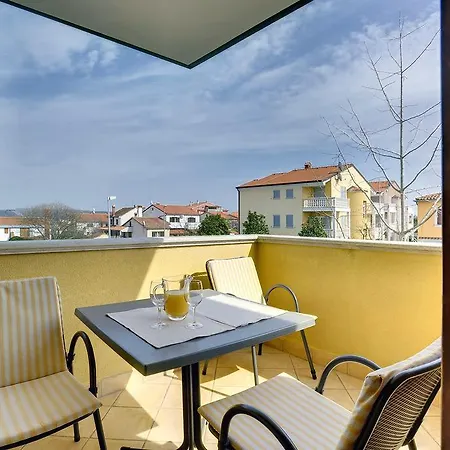 Nina krevet i doručak 4*